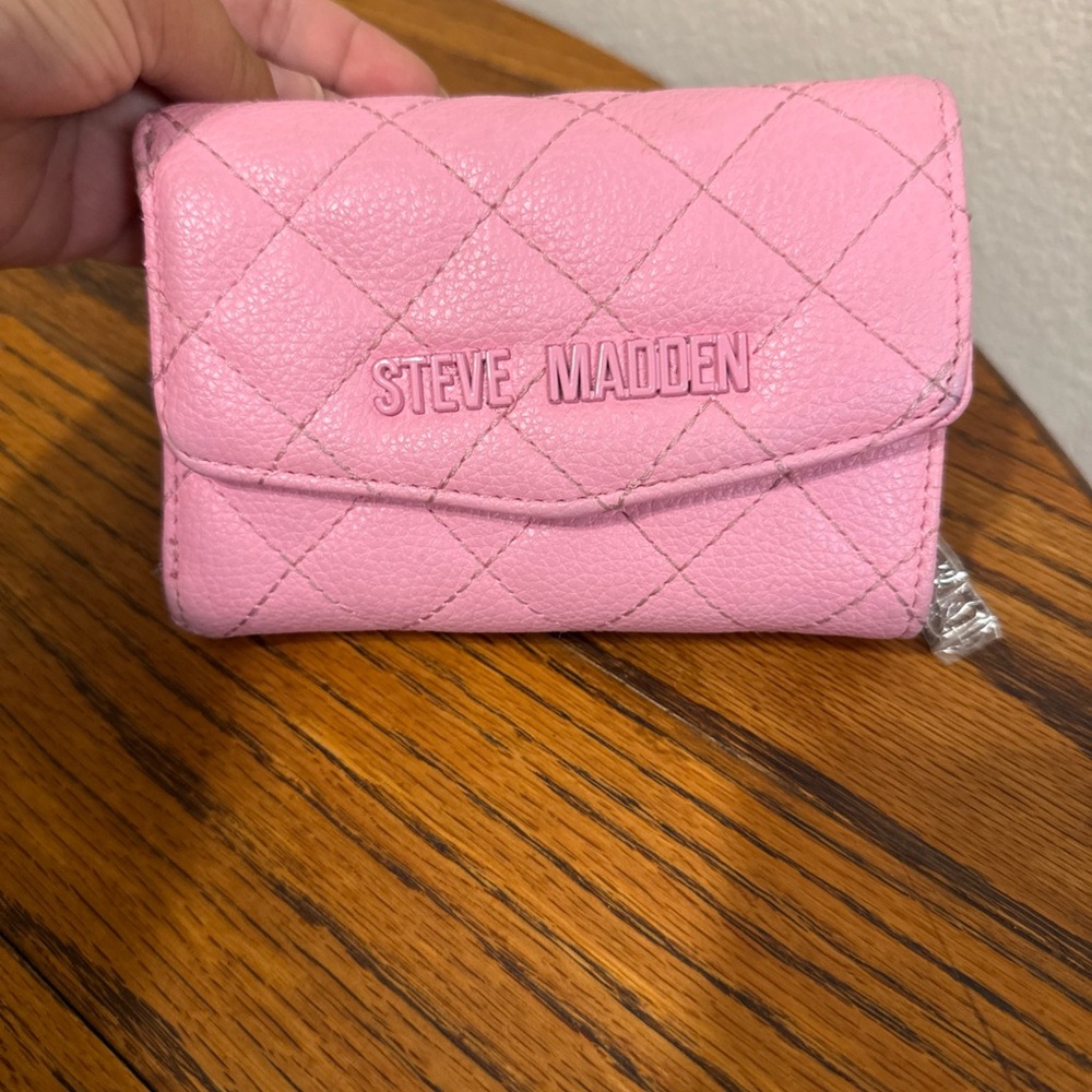 Steve Madden Quilted feminine dainty Pink Wallet nwot